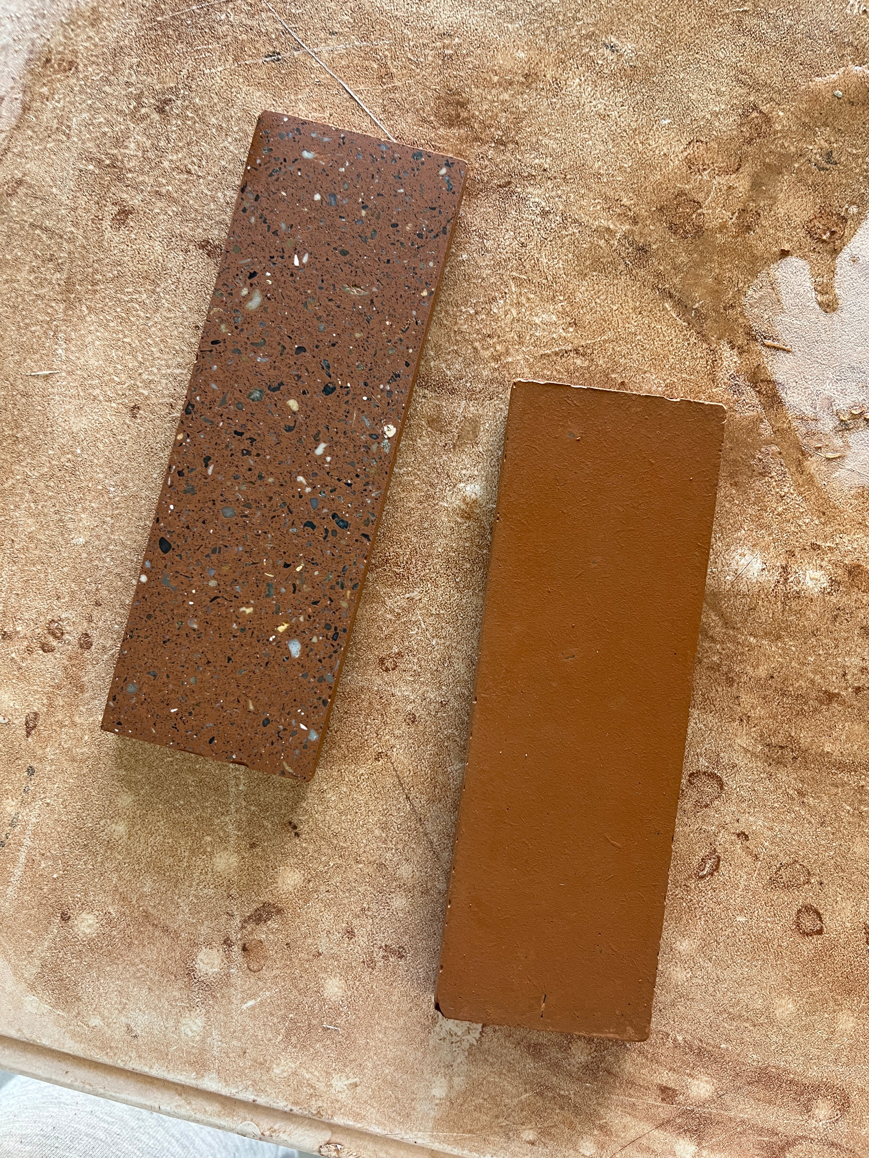 La briquette — 5 x 15