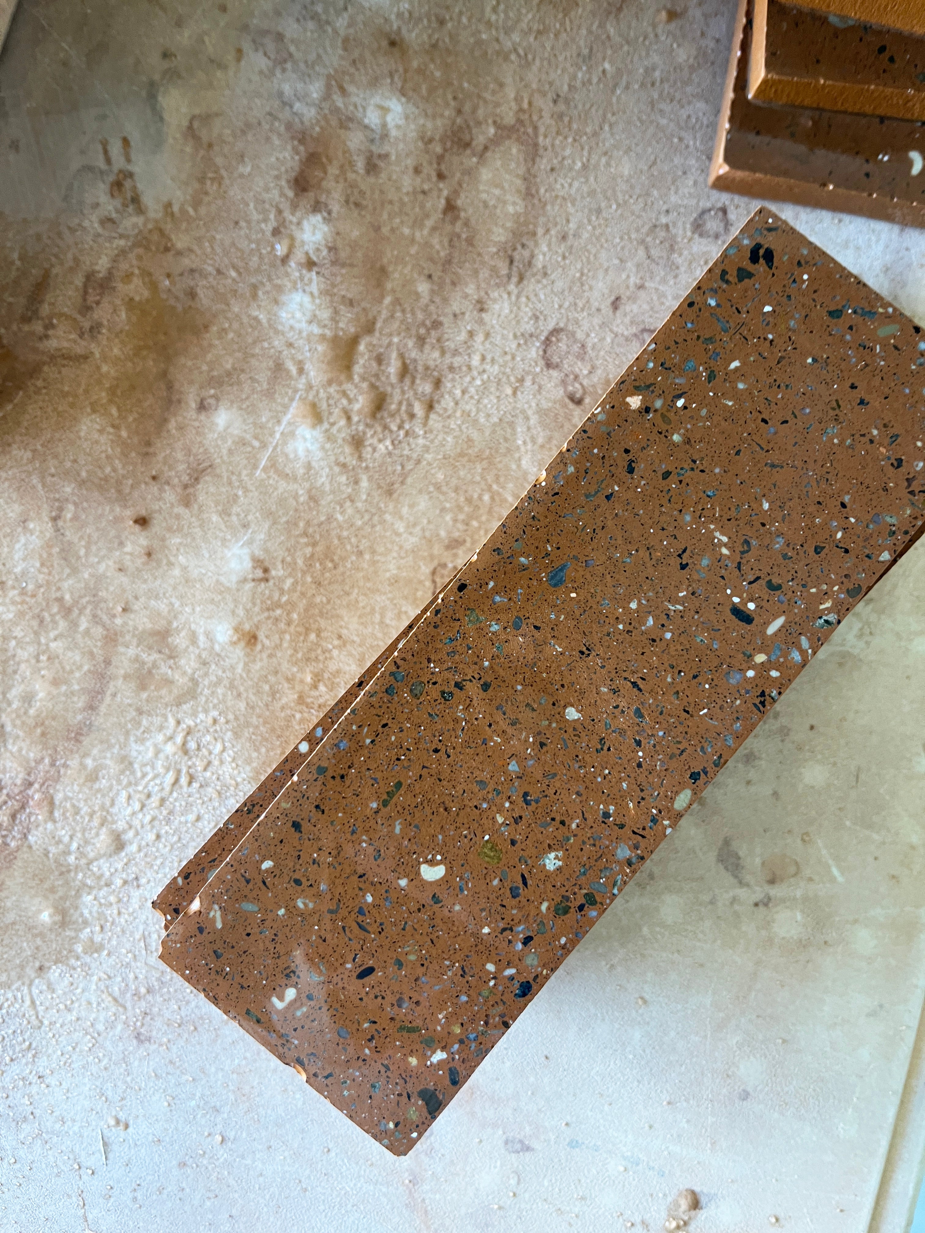 La briquette — 5 x 15